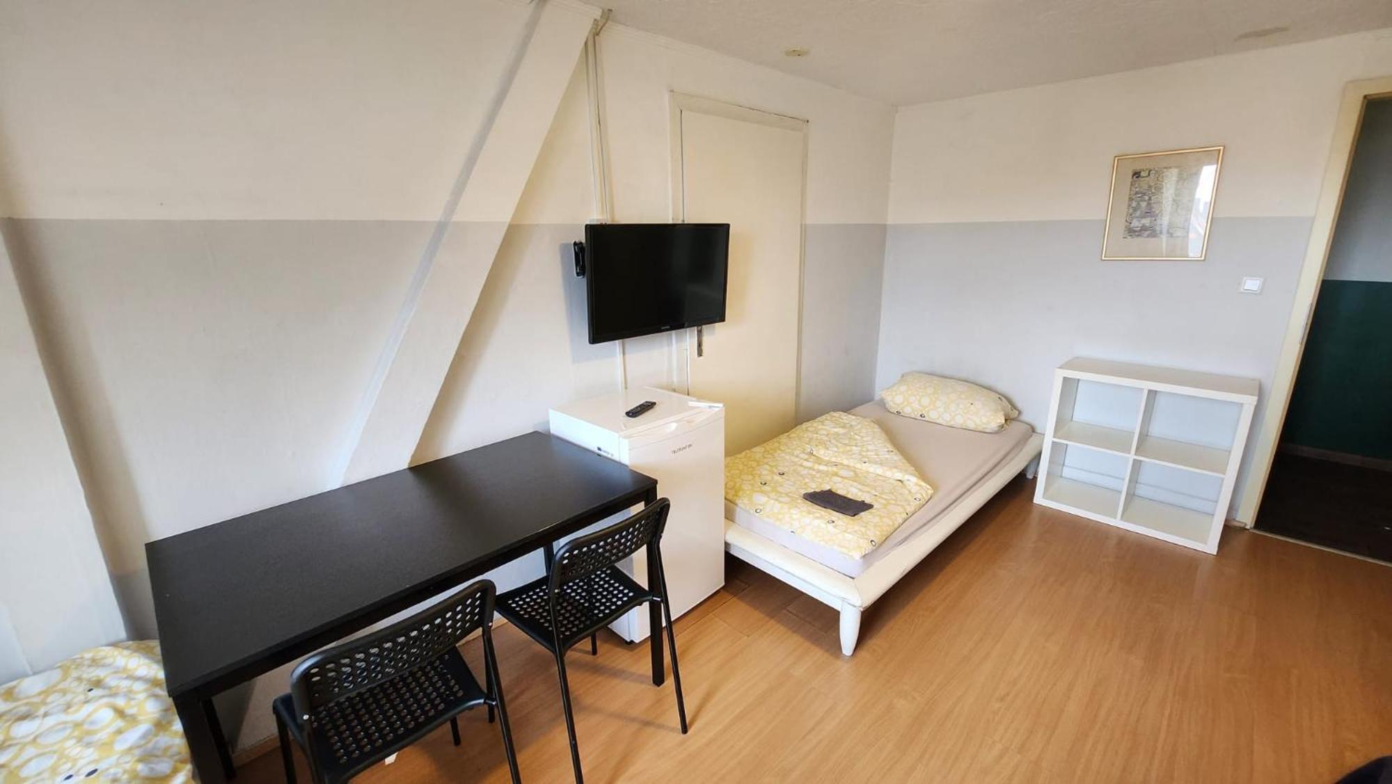 Moderne Studio Apartments Und 120Qm Wohnungen In Oberhausen, Ideal Fuer Geschaeftsreisende Und Monteure Oberhausen  Extérieur photo