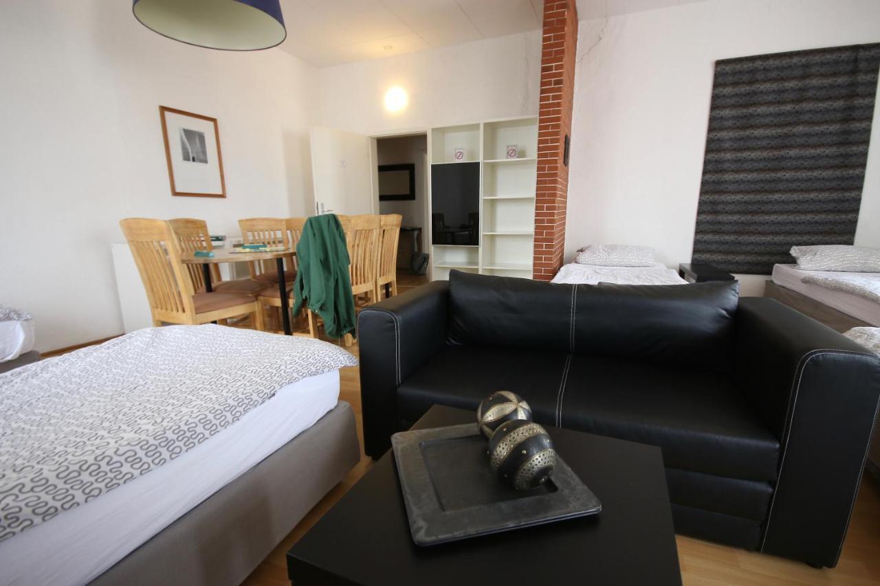 Moderne Studio Apartments Und 120Qm Wohnungen In Oberhausen, Ideal Fuer Geschaeftsreisende Und Monteure Oberhausen  Extérieur photo