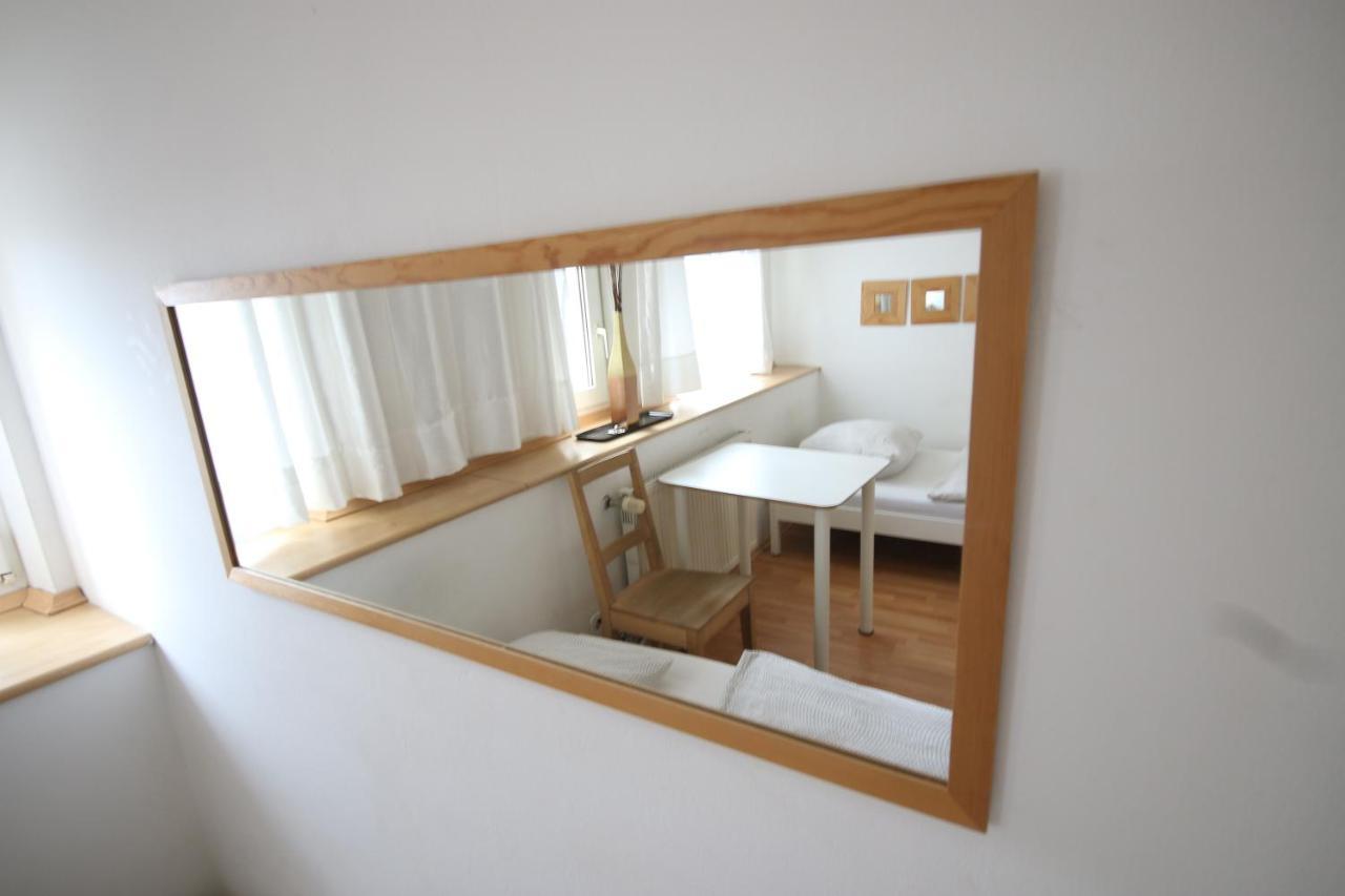Moderne Studio Apartments Und 120Qm Wohnungen In Oberhausen, Ideal Fuer Geschaeftsreisende Und Monteure Oberhausen  Extérieur photo
