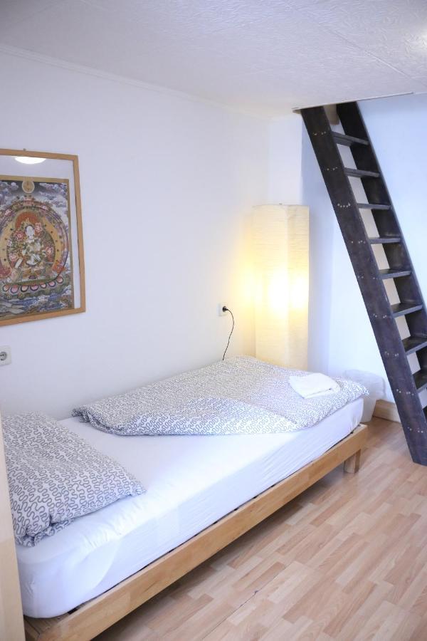 Moderne Studio Apartments Und 120Qm Wohnungen In Oberhausen, Ideal Fuer Geschaeftsreisende Und Monteure Oberhausen  Extérieur photo