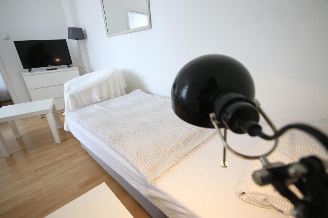 Moderne Studio Apartments Und 120Qm Wohnungen In Oberhausen, Ideal Fuer Geschaeftsreisende Und Monteure Oberhausen  Extérieur photo